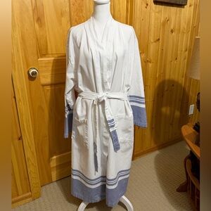 The Turkish Towel Company White & Blue Striped 100% Cotton Robe, OSFA